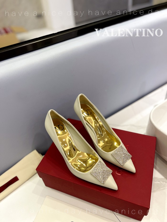 Valentino One Stud Patent Leather Pumps Size 35-41 3-Color