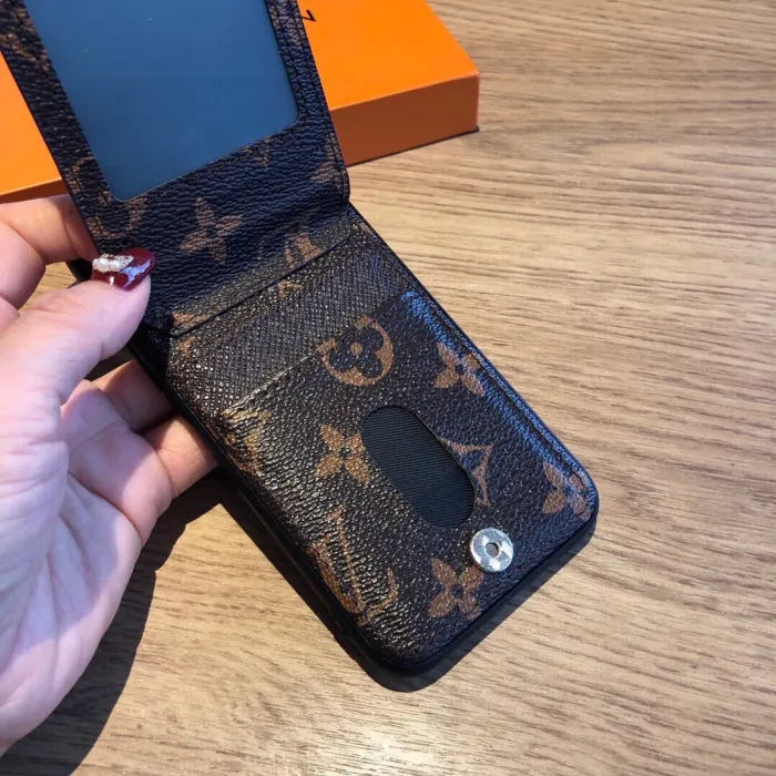 Louis Vuitton Phone Case 2-Color