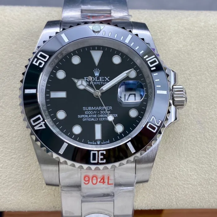 Rolex Submariner Date