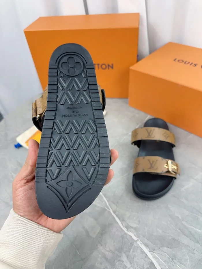 Louis Vuitton Slippers Size 36-45 2-Color