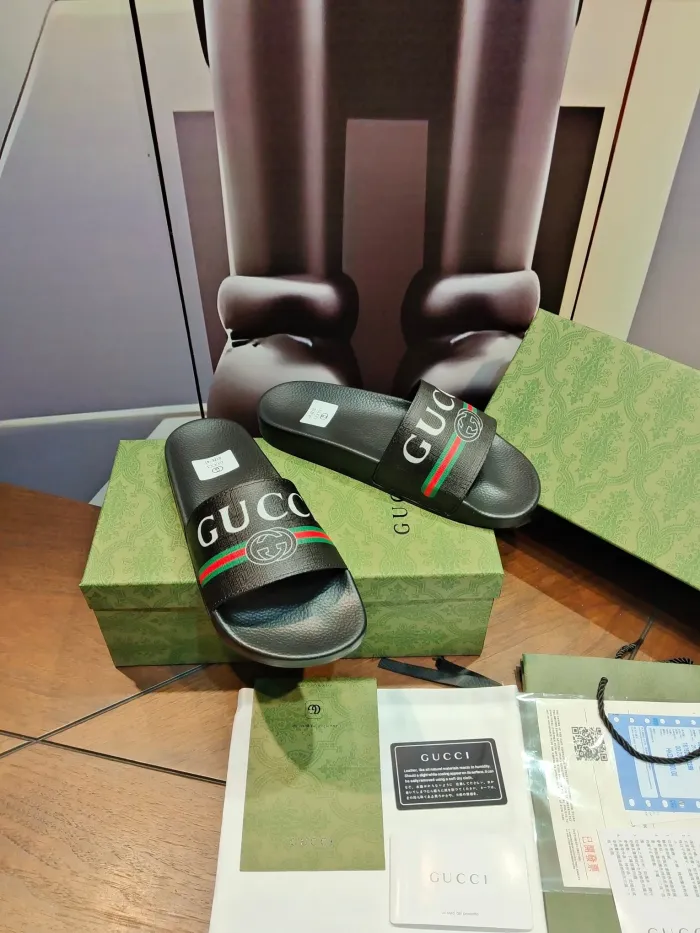 Gucci Men Slippers Size 40-46