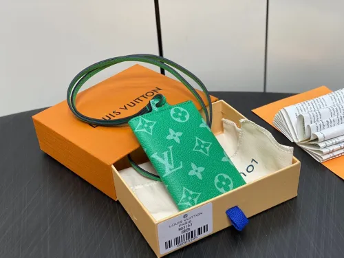 Louis Vuitton M83153 Card Holder Size 7.5*10*0.5cm