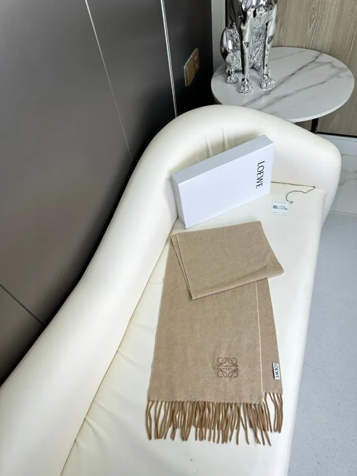 Loewe Scarf Size 30*180cm 2-Color