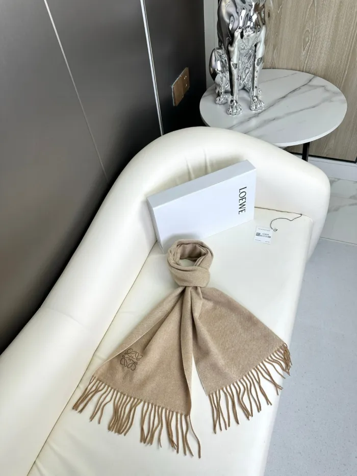Loewe Scarf Size 30*180cm 2-Color