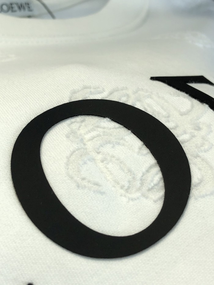 Loewe Unisex T Shirt S-XXL