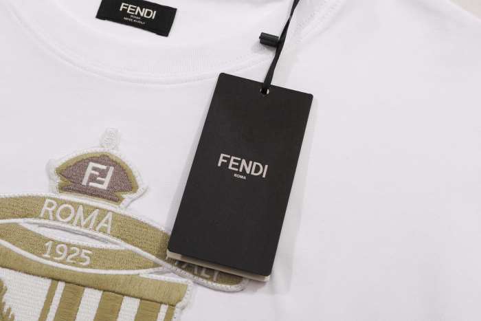 Fendi Unisex T Shirt XS-L