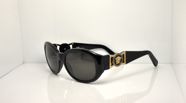 Versace  Sunglasses  V040