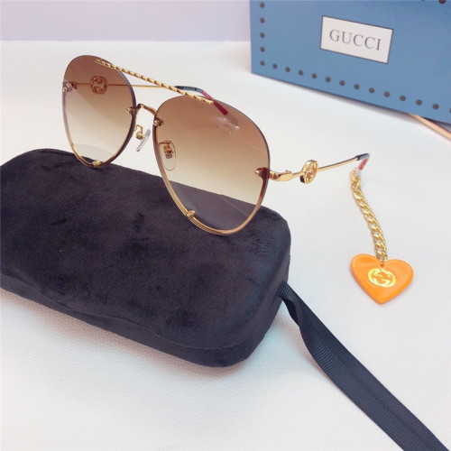 Replica GUCCI Sunglass for Women 1448840 GUCCI Glass with Heart Pendant SG685