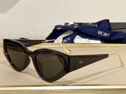 Dior Cat Eye Sunglasses SC158