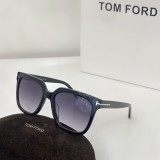 TOM FORD Sunglasses For Men FT0592 STF256