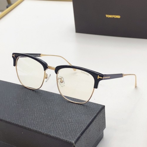 Prescription Glasses Online TOM FORD TF5590 FTF320