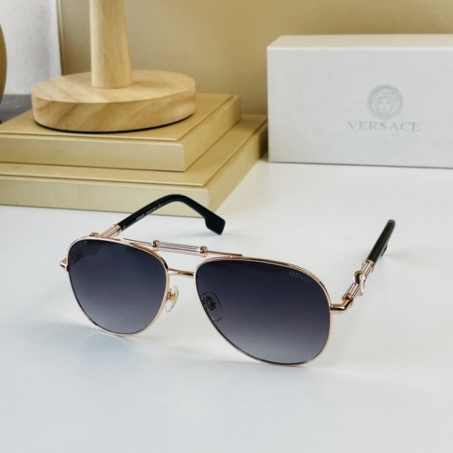 Buy VERSACE sunglasses online VE2236 SV210