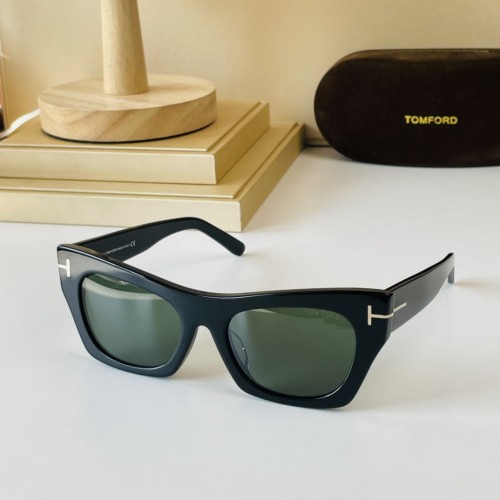 TOM FORD Sunglasses TF032