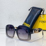 Black sunglasses FENDI 40048U SF159