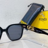 Women sunglasses FENDI FE40063I SF160