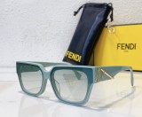 Black sunglasses FENDI FE40097I SF162