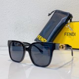 Women sunglasses FENDI FE40063I SF160