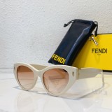 FENDI Cat Eye Sunglasses Women ODEL FE40035U SF170