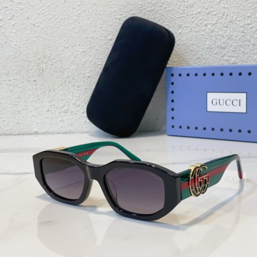 GUCCI Sunglasses SG629