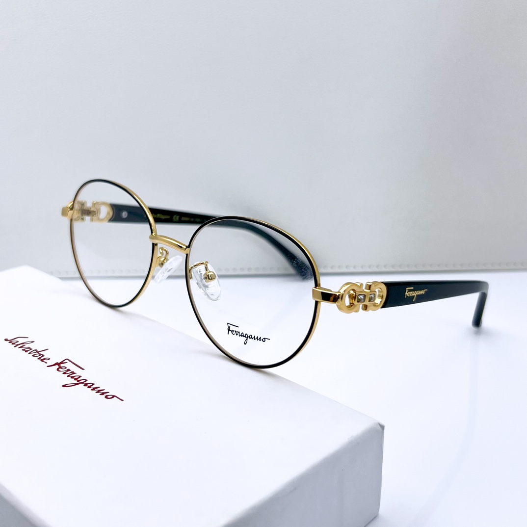 black gold color of Wholesale Fake Ferragamo Eyeglasses 2903 fer035