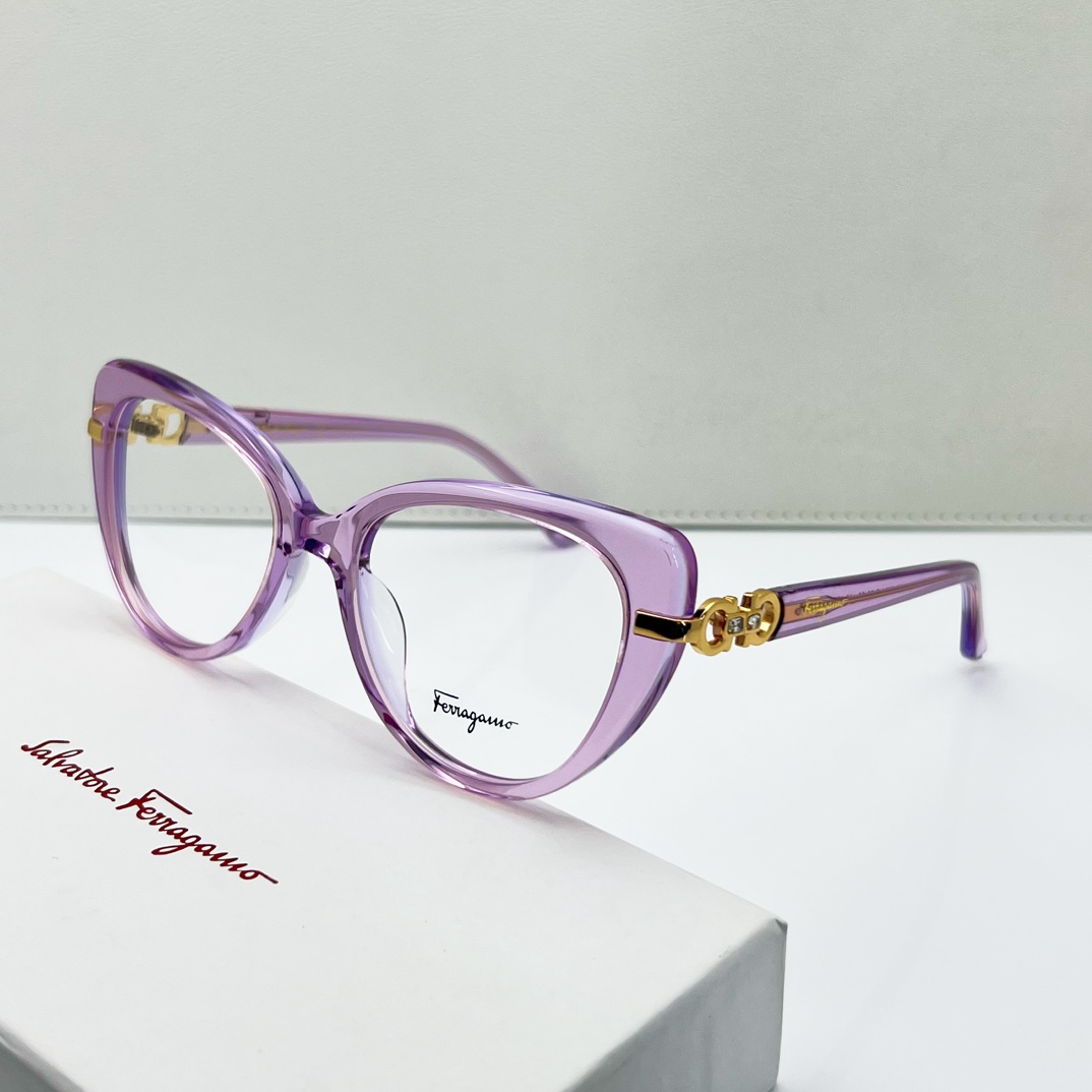 pink color of Wholesale fake Ferragamo Eyeglasses for women 2904 Online fer035