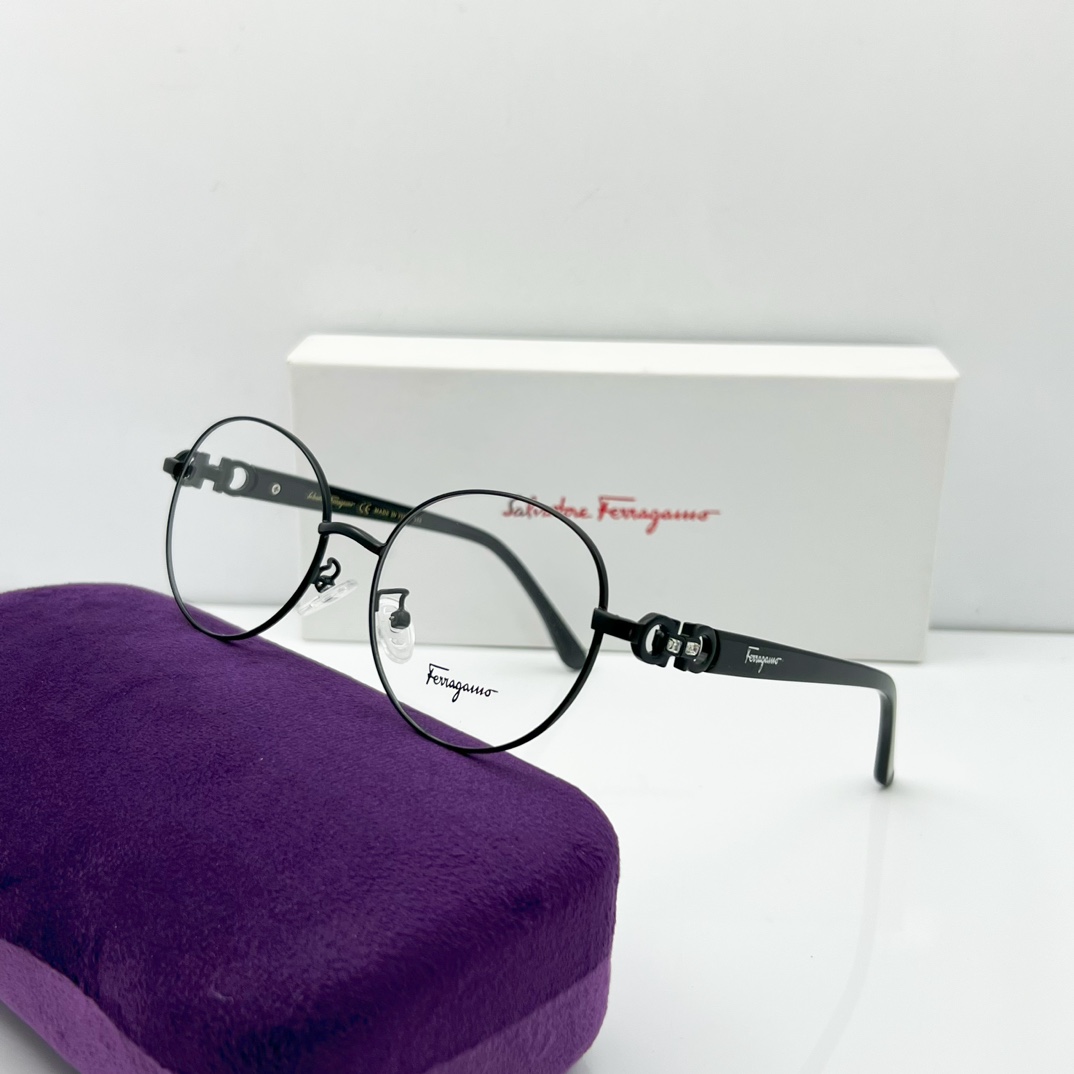 black color of Ferragamo Eyeglasses Dupe 2166 FER037