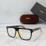 Faux designer sunglasses TOM FORD FT0628