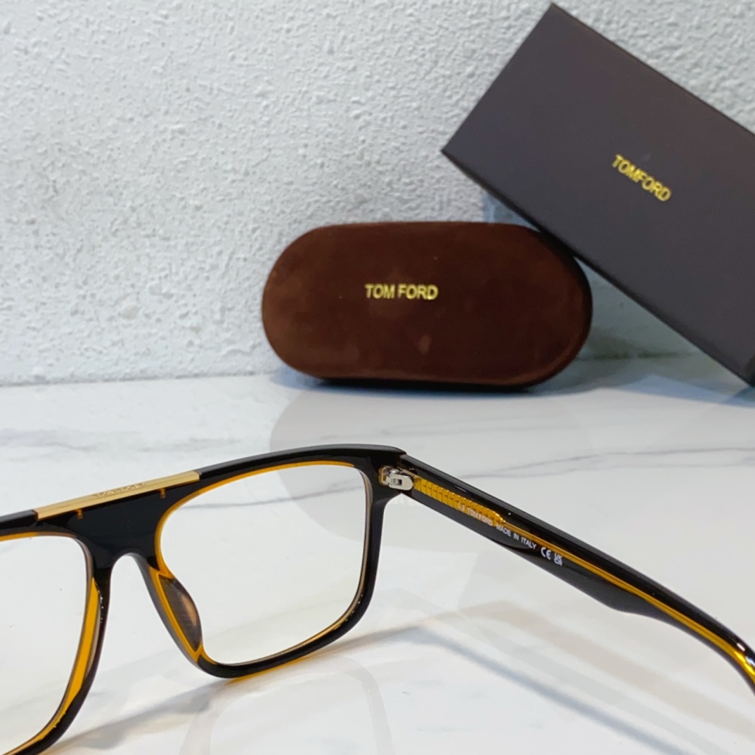inside version of faux designer sunglasses tom ford ft0628