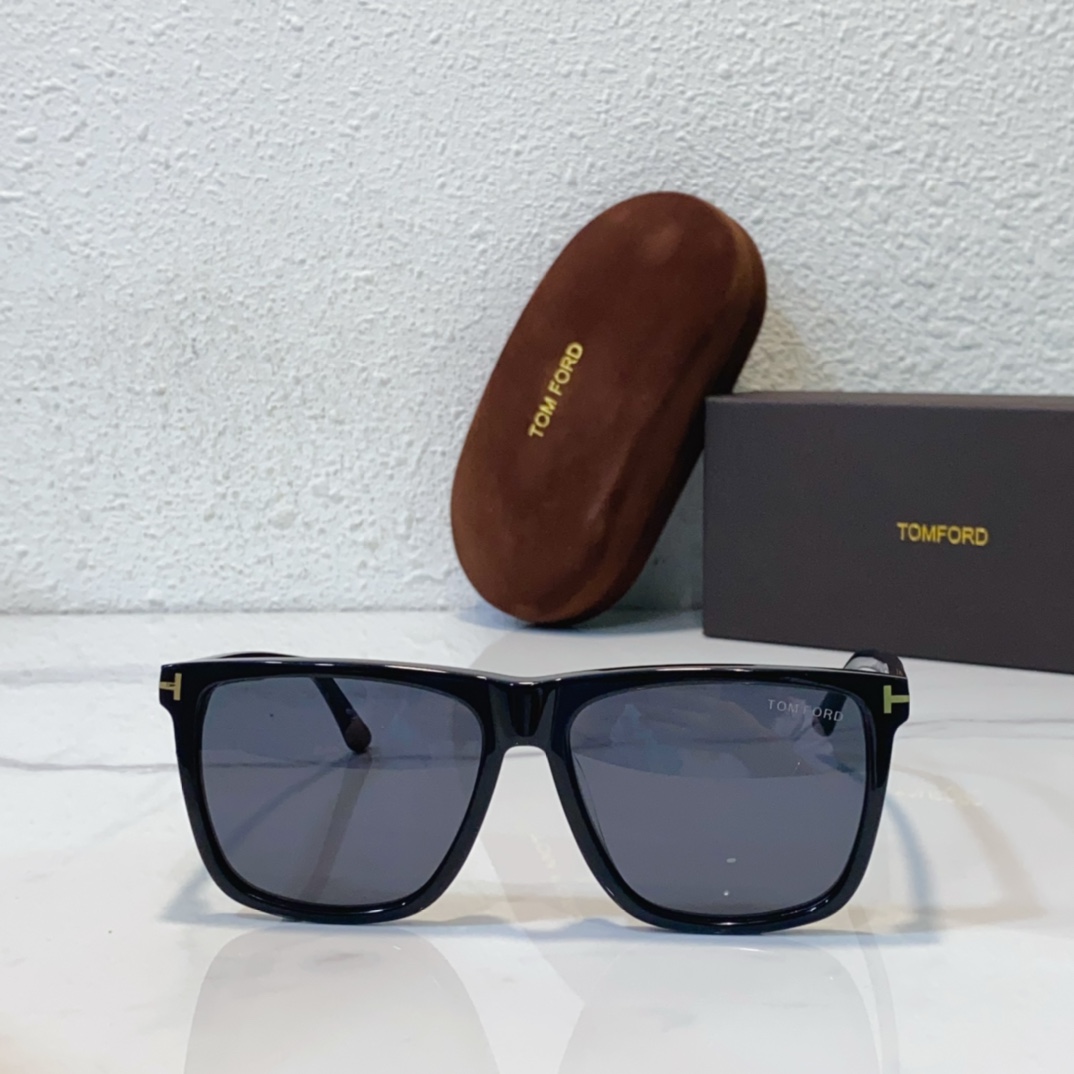front version of Tom Ford Replica Sunglasses FT0832
