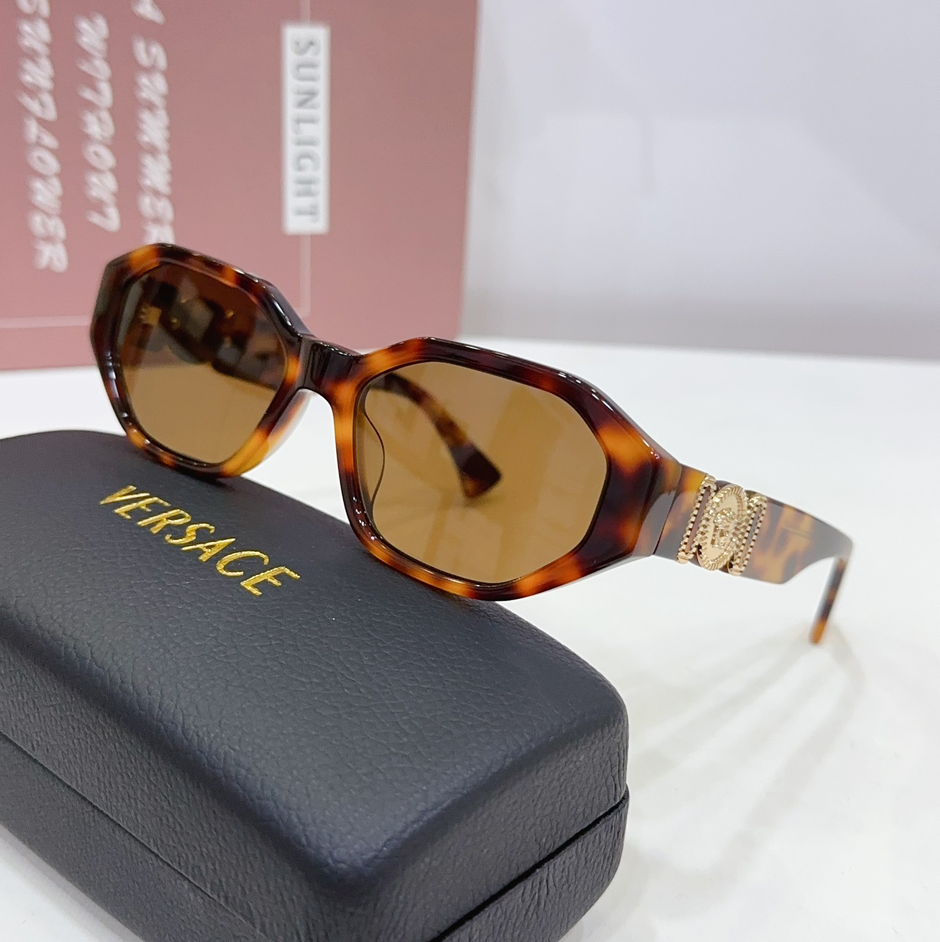 amber color of versace shades women replica sv227