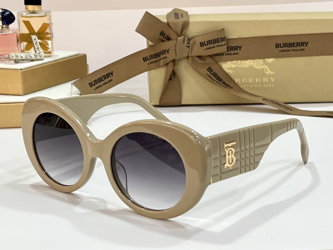 c3 color of replica sunglasses burberry 4743