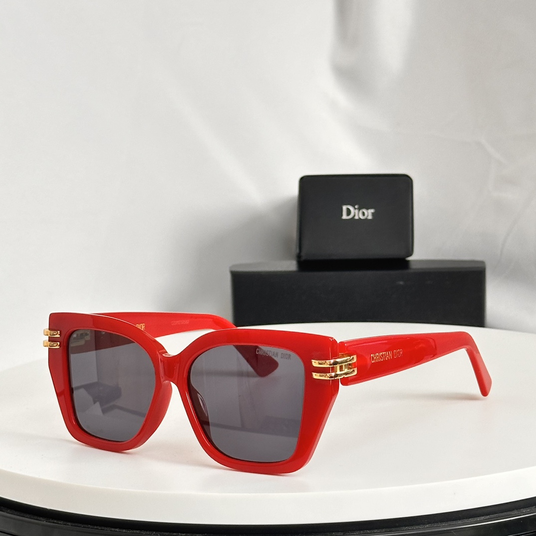 red color of dior Sunglasses S1F