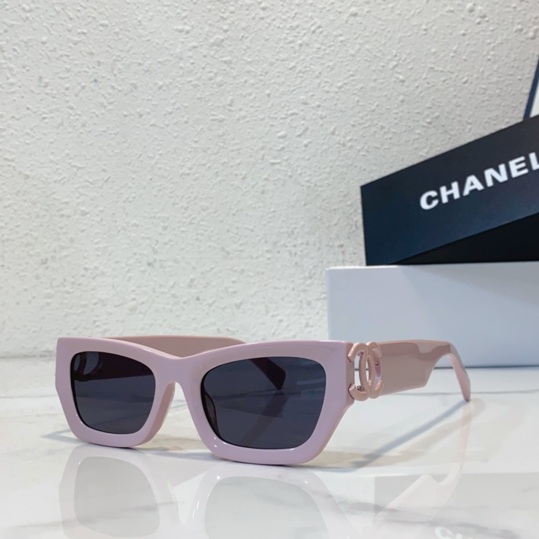 pink color of classic wayfarer sunglasses replica chanel ch5837