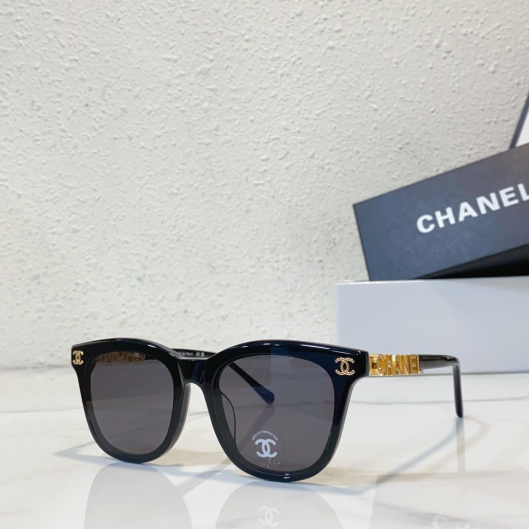 black gold color of copy sunglasses chanel 24ss6803