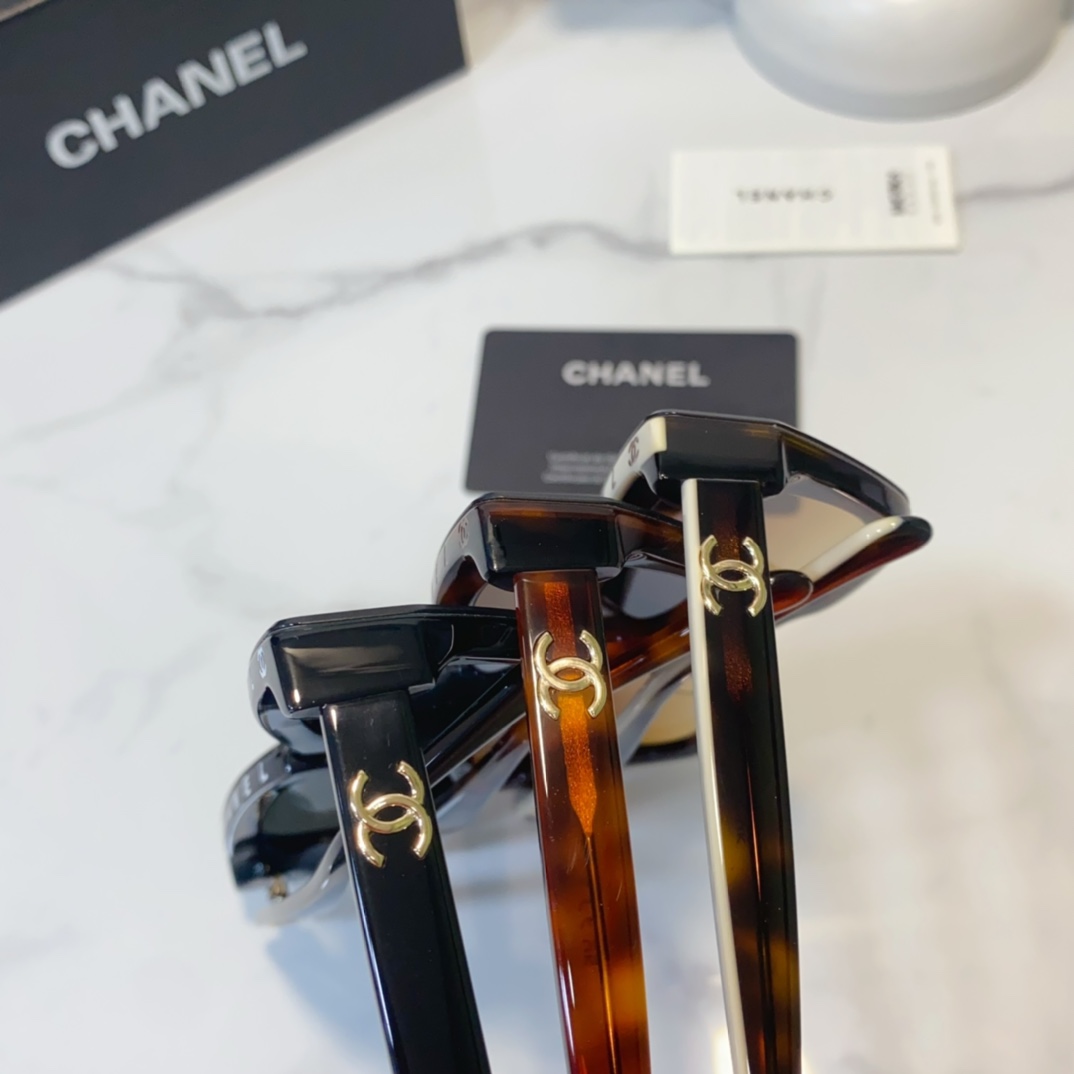 side version of Chanel sunglasses replica A95082