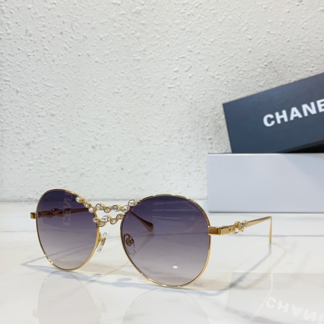 blue color of Chanel sunglasses replica A71582
