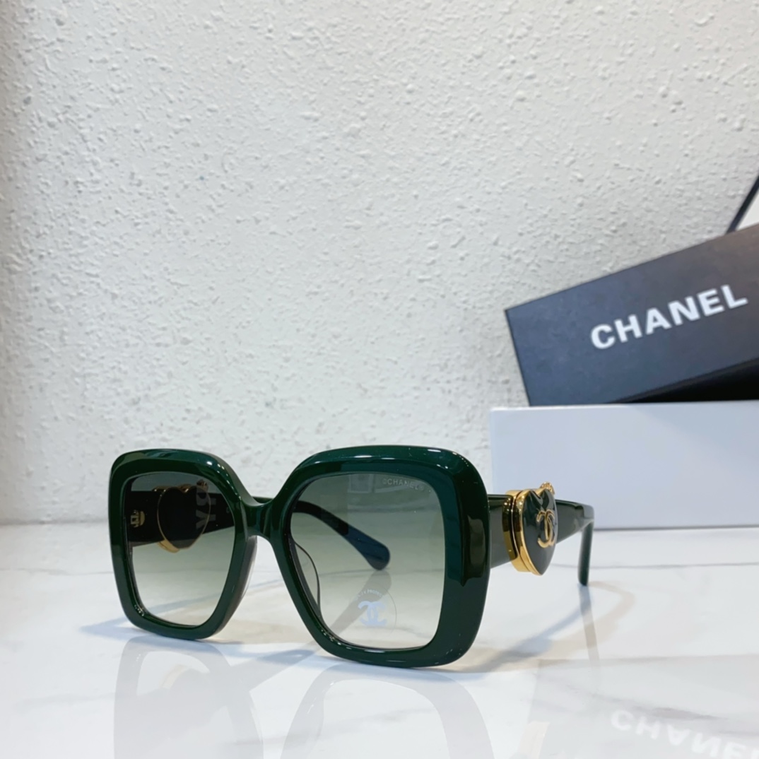 green Chanel sunglasses replica CH5518