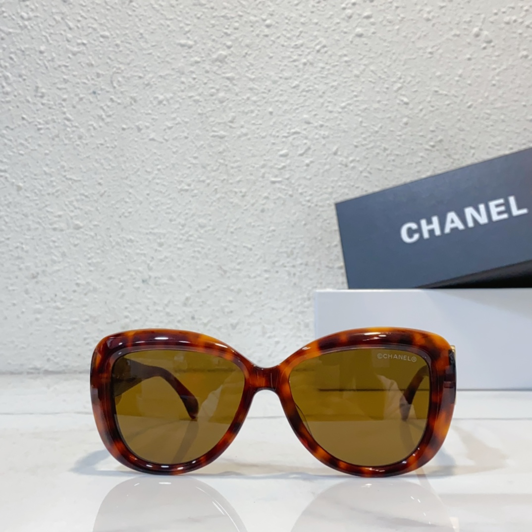 front version Chanel sunglasses replica CH5519