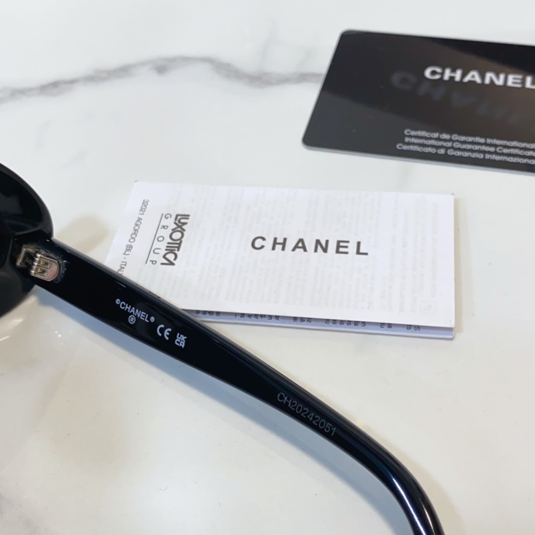 inside version Chanel sunglasses replica CH5618