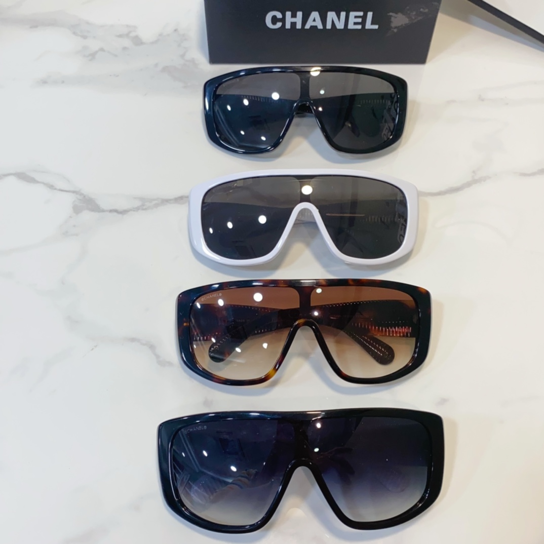 front version Chanel sunglasses replica CH5495
