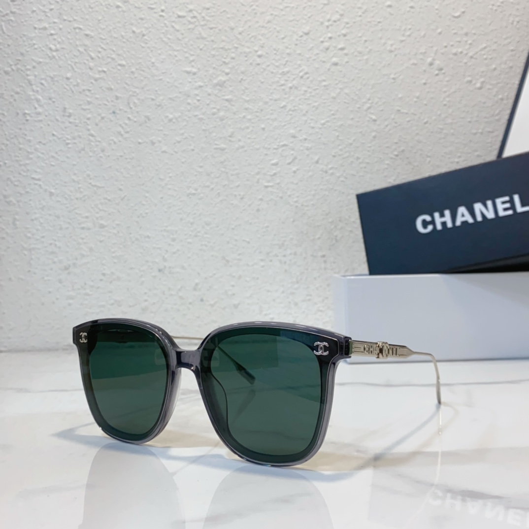 green Chanel sunglasses replica CH2303