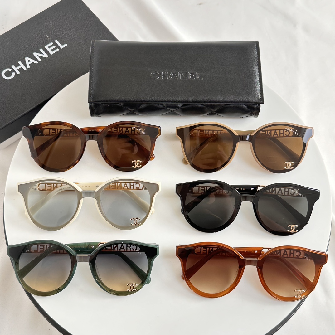 collection 2 Chanel sunglasses replica A95081