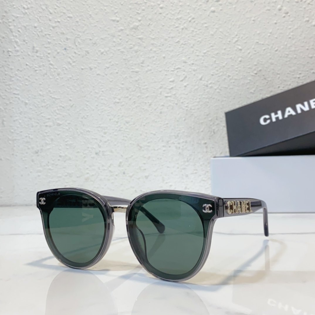 grey Chanel sunglasses replica CH3854