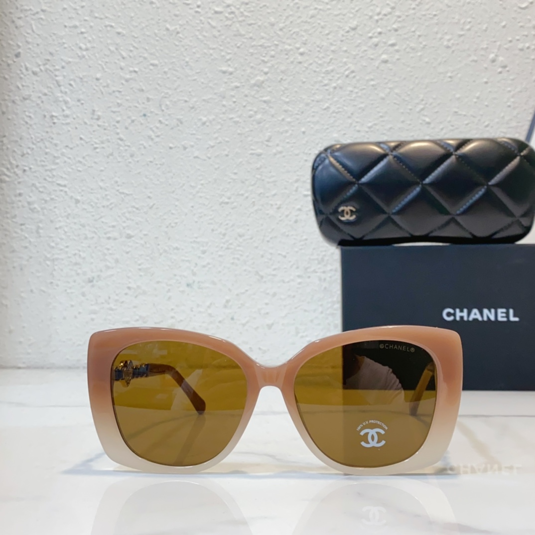 front version Replica Chanel sunglasses CH7982