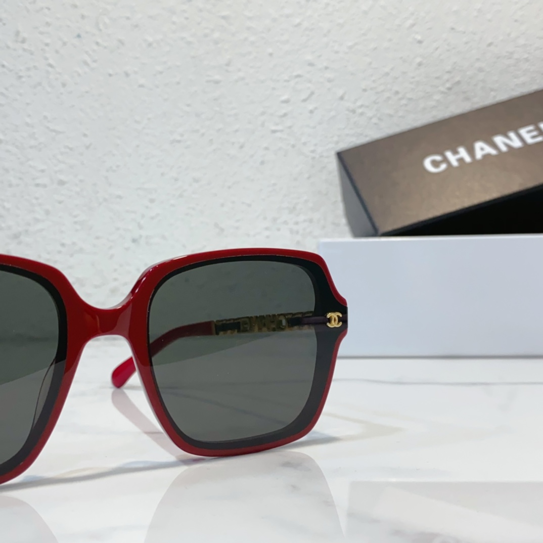 front version Replica Chanel sunglasses CH6306