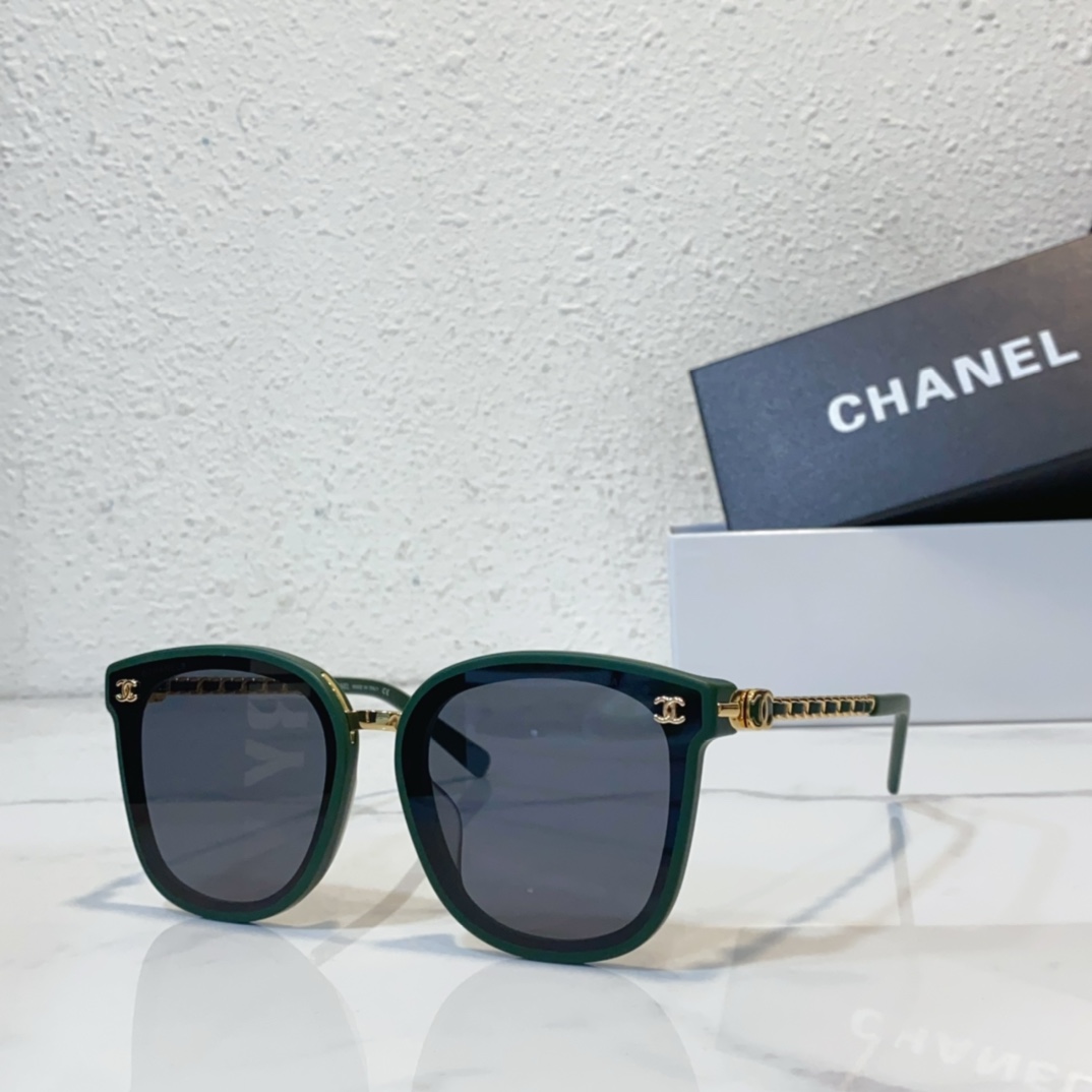 green Replica Chanel sunglasses CH7312