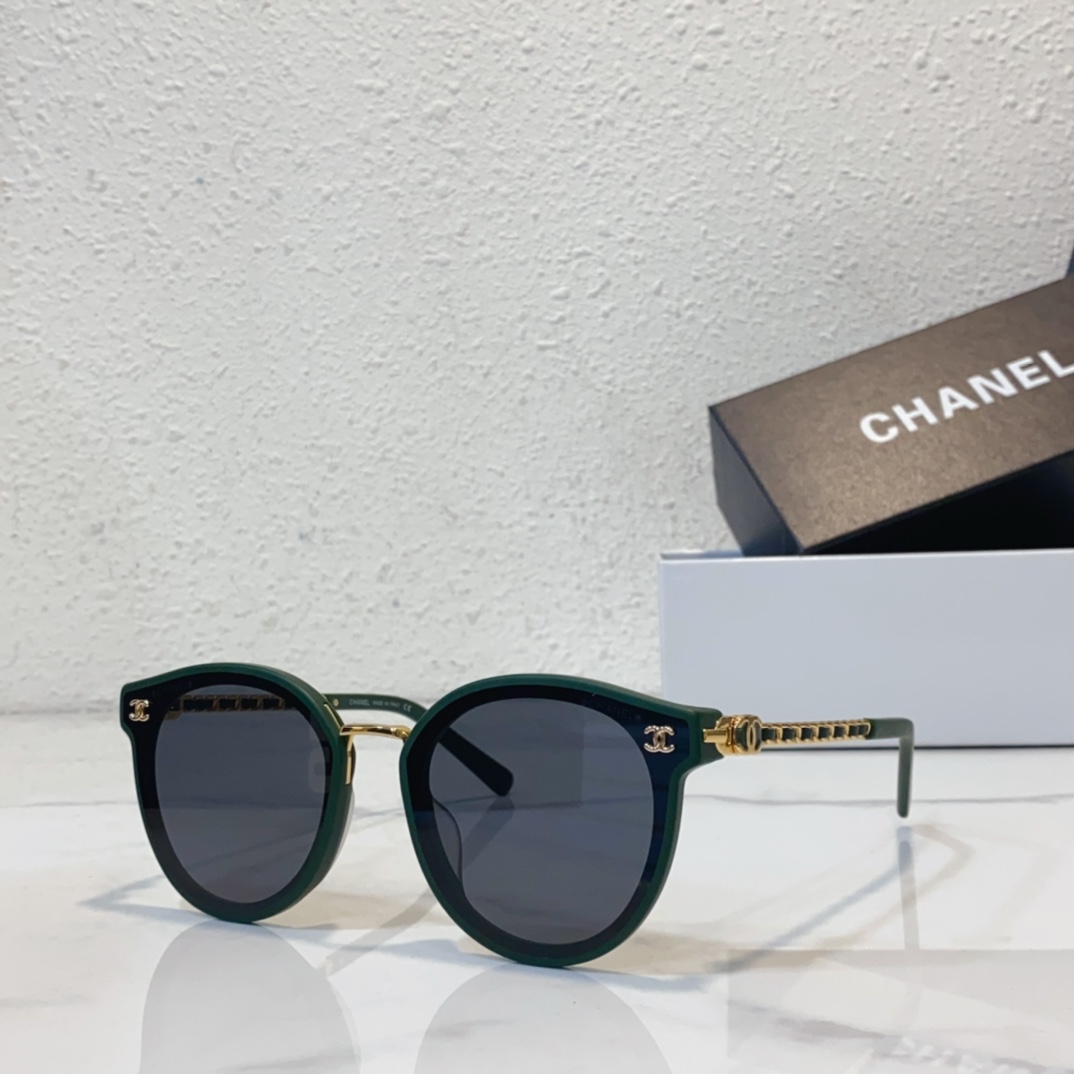 green Replica Chanel sunglasses CH7315