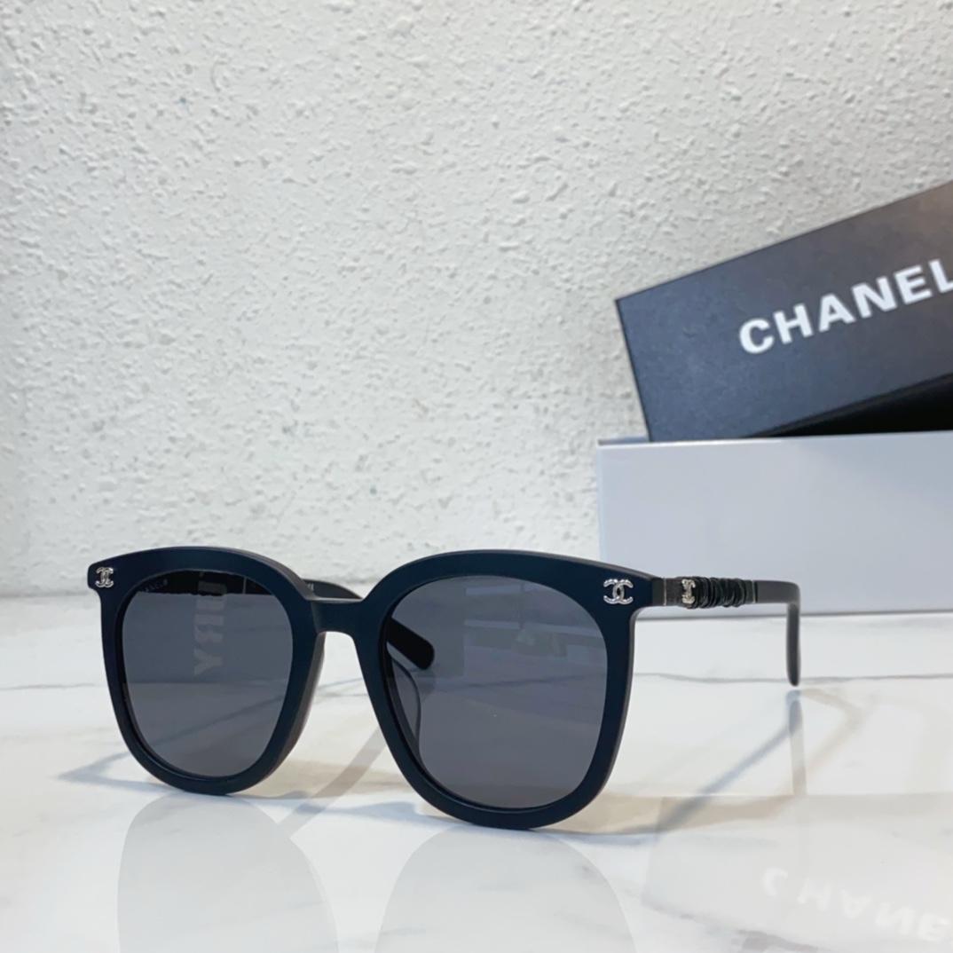 black silver Replica Chanel sunglasses CH7352