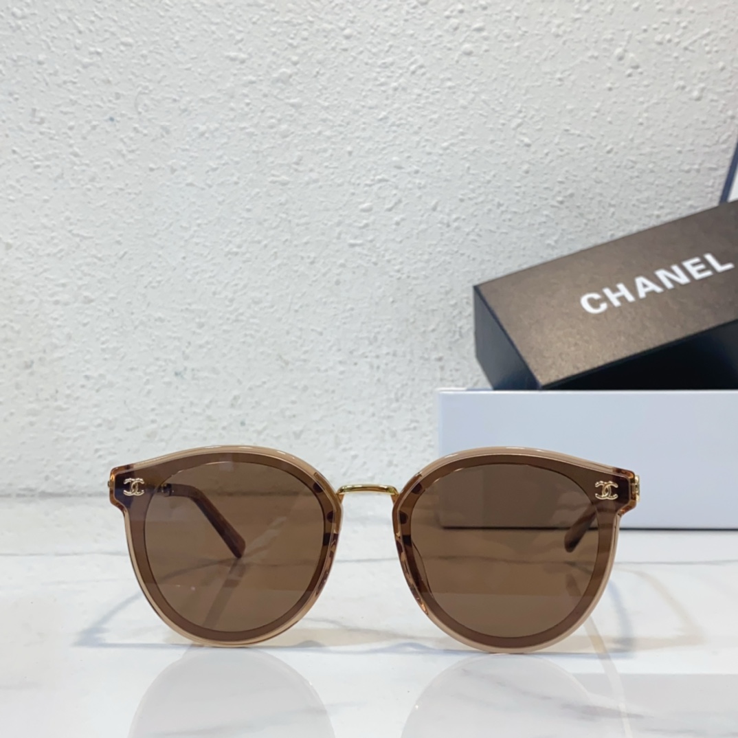 front version Replica Chanel sunglasses CH7315