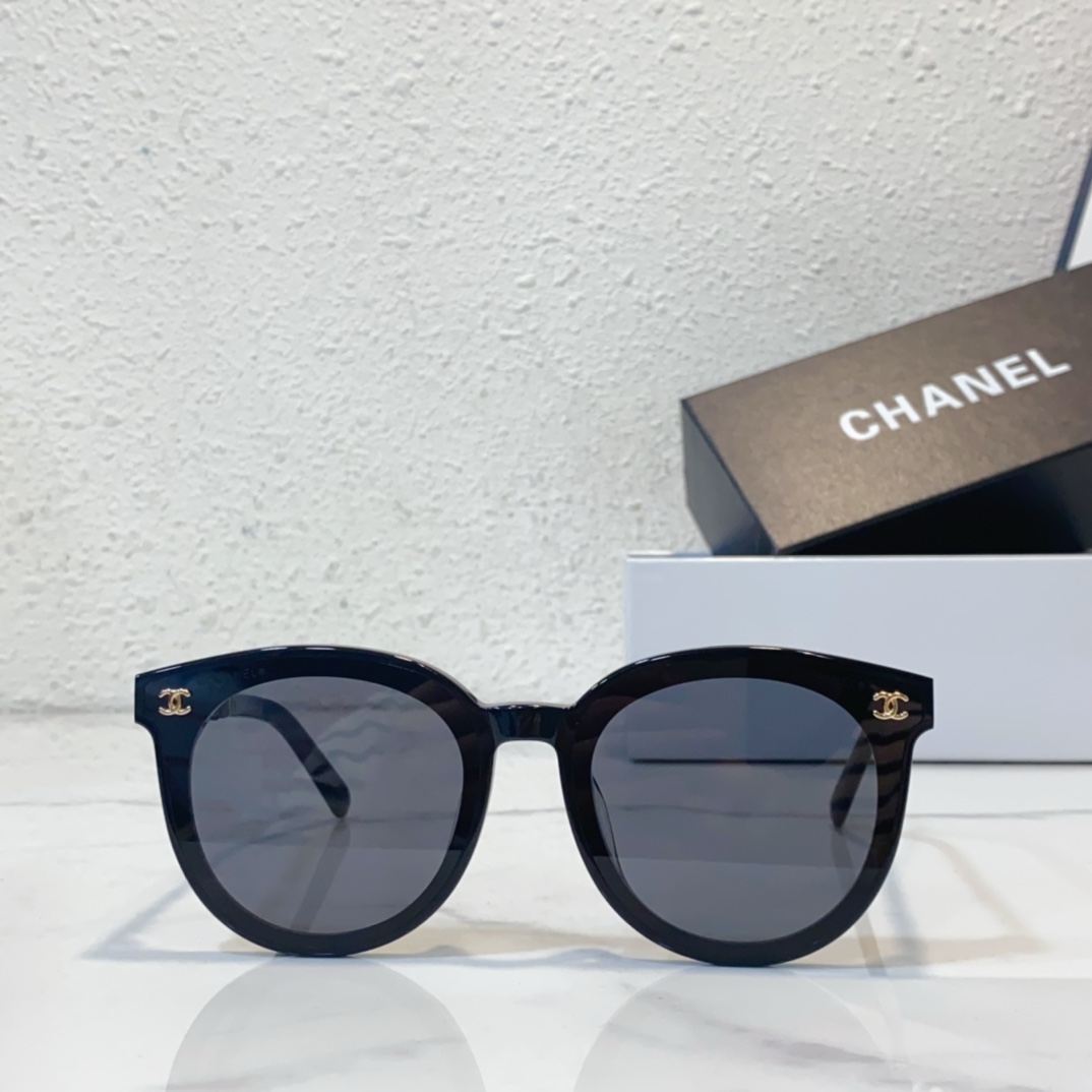 front version Replica Chanel sunglasses CH7353